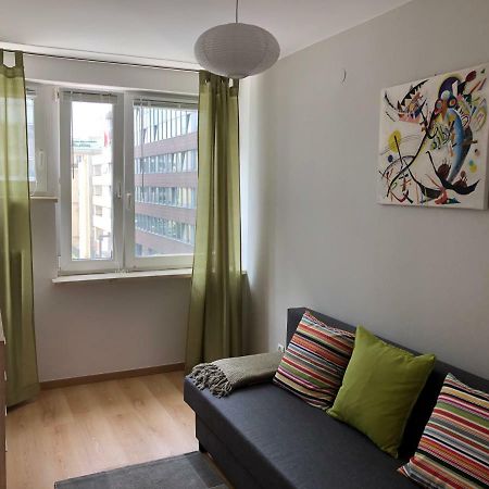 Ep Apartment Warschau Buitenkant foto