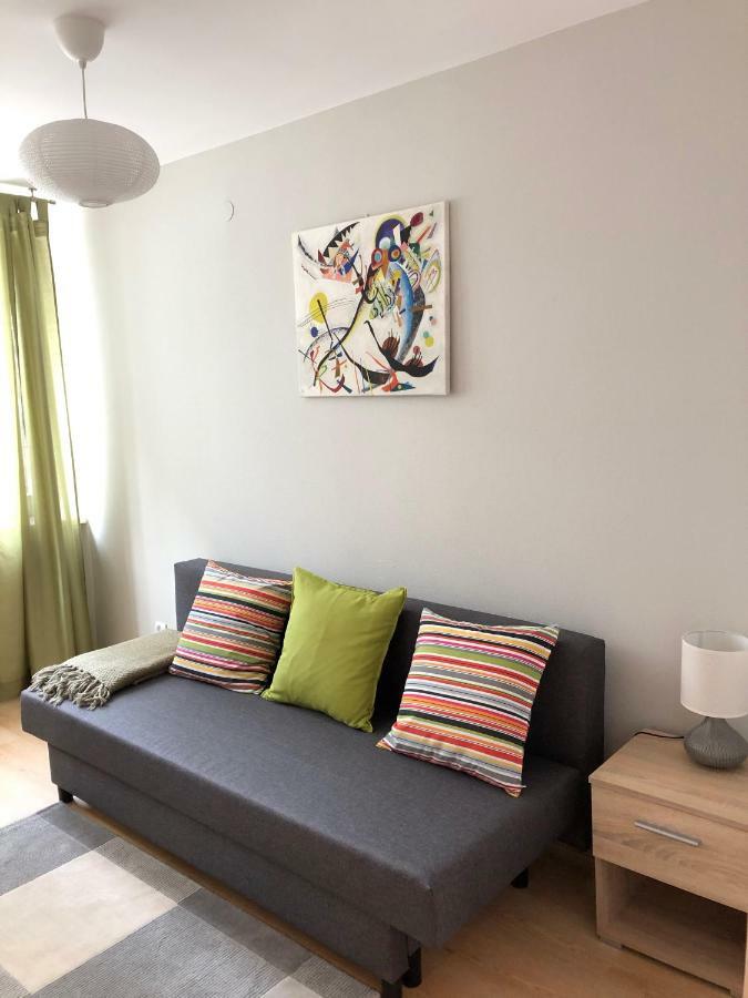 Ep Apartment Warschau Buitenkant foto