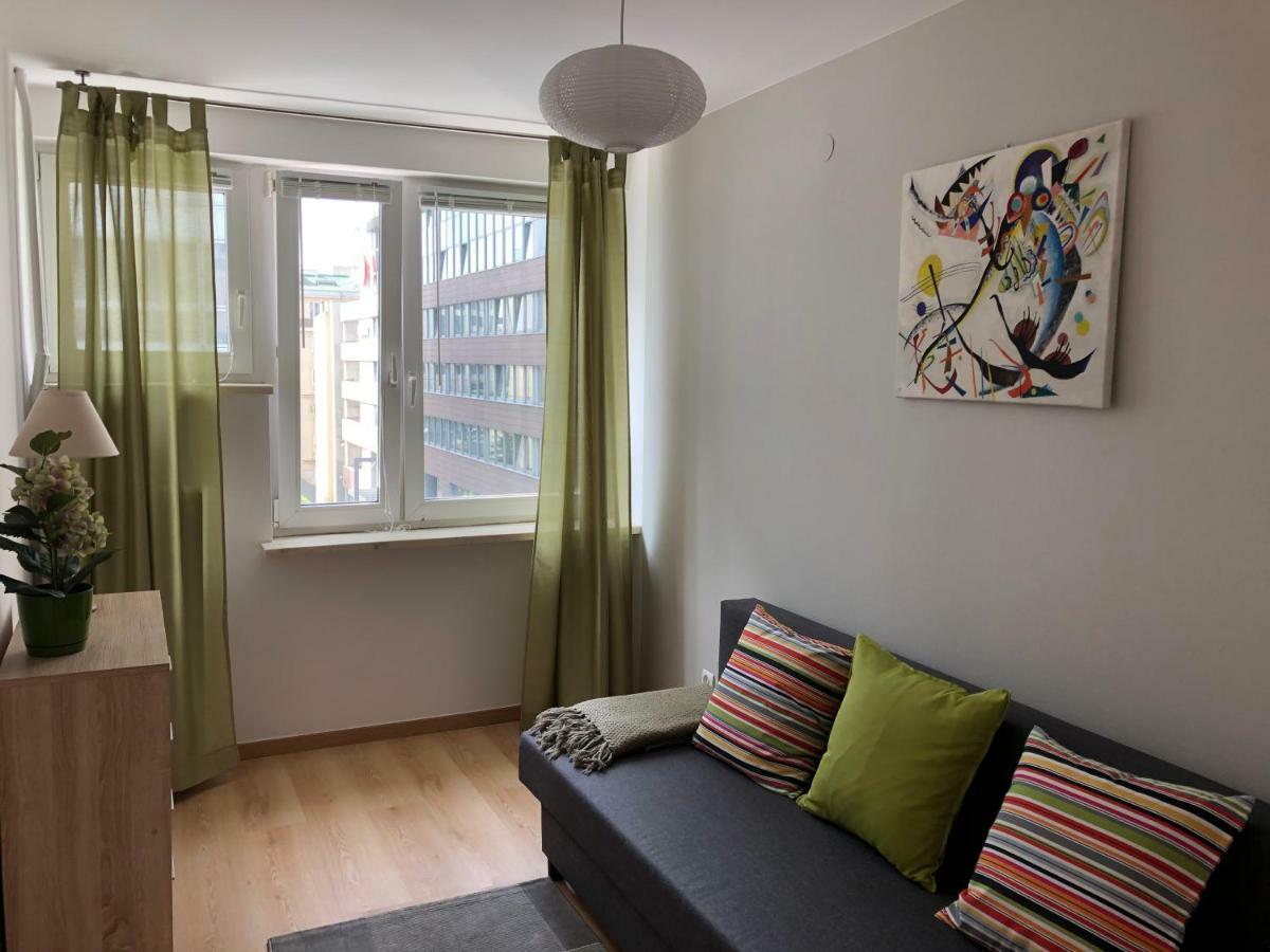 Ep Apartment Warschau Buitenkant foto